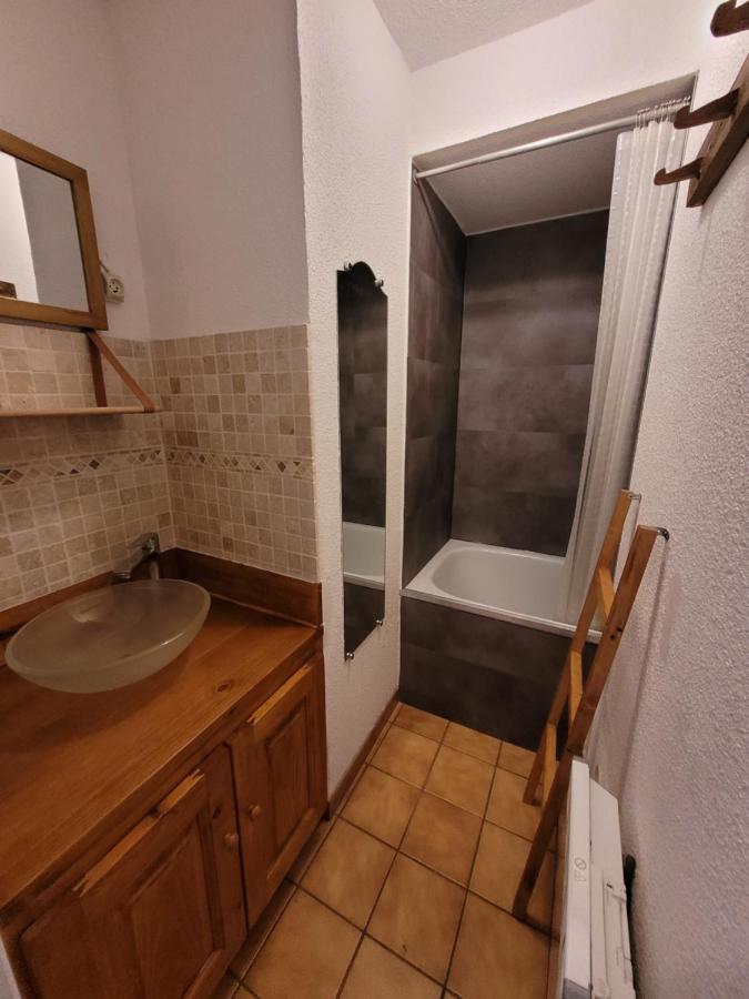 Appartement Le Flocon, Joli Petit Cocon 4 Pers En Rez De Jardin Draps Inclus Les Rousses Kültér fotó