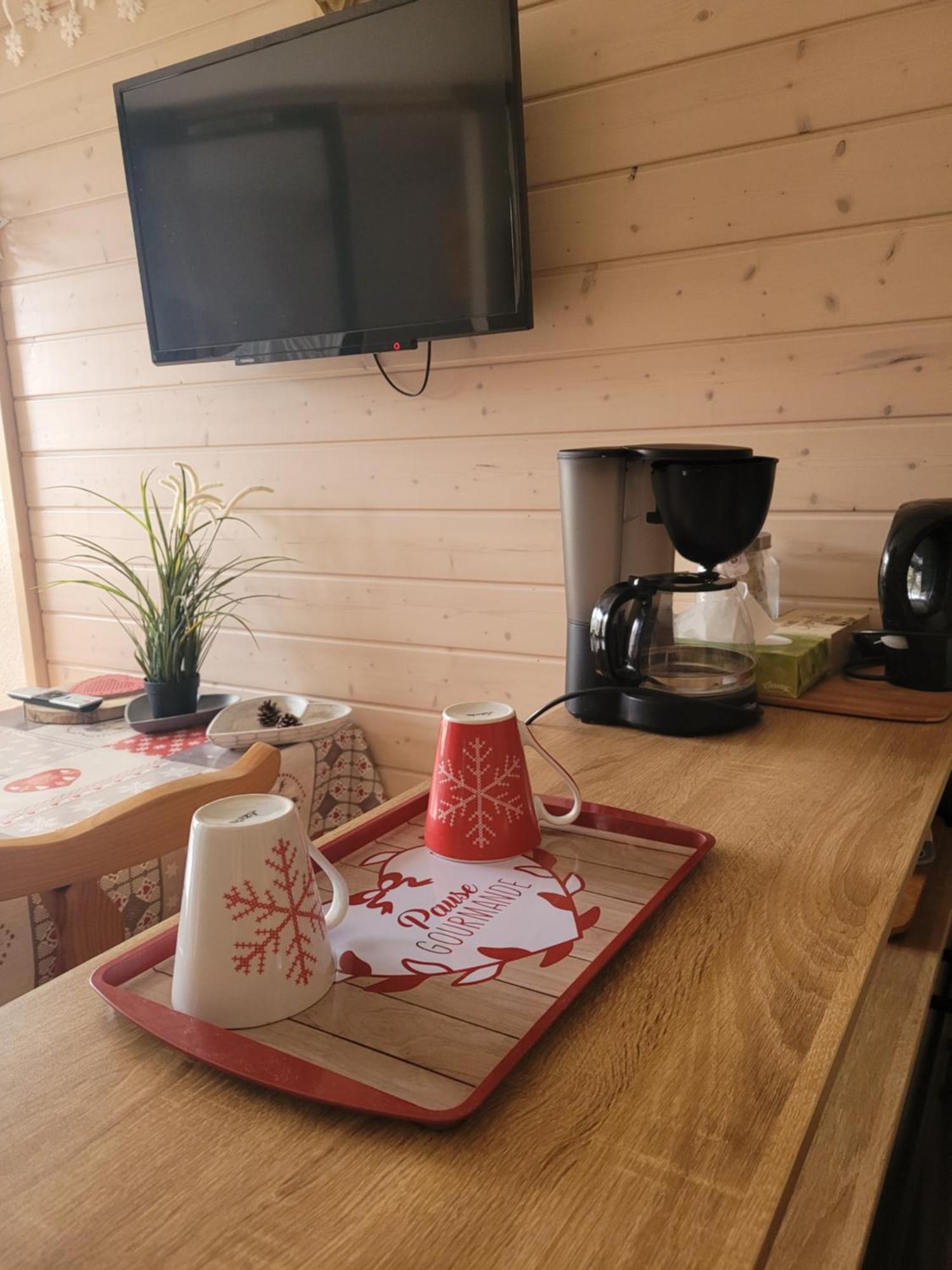 Appartement Le Flocon, Joli Petit Cocon 4 Pers En Rez De Jardin Draps Inclus Les Rousses Kültér fotó