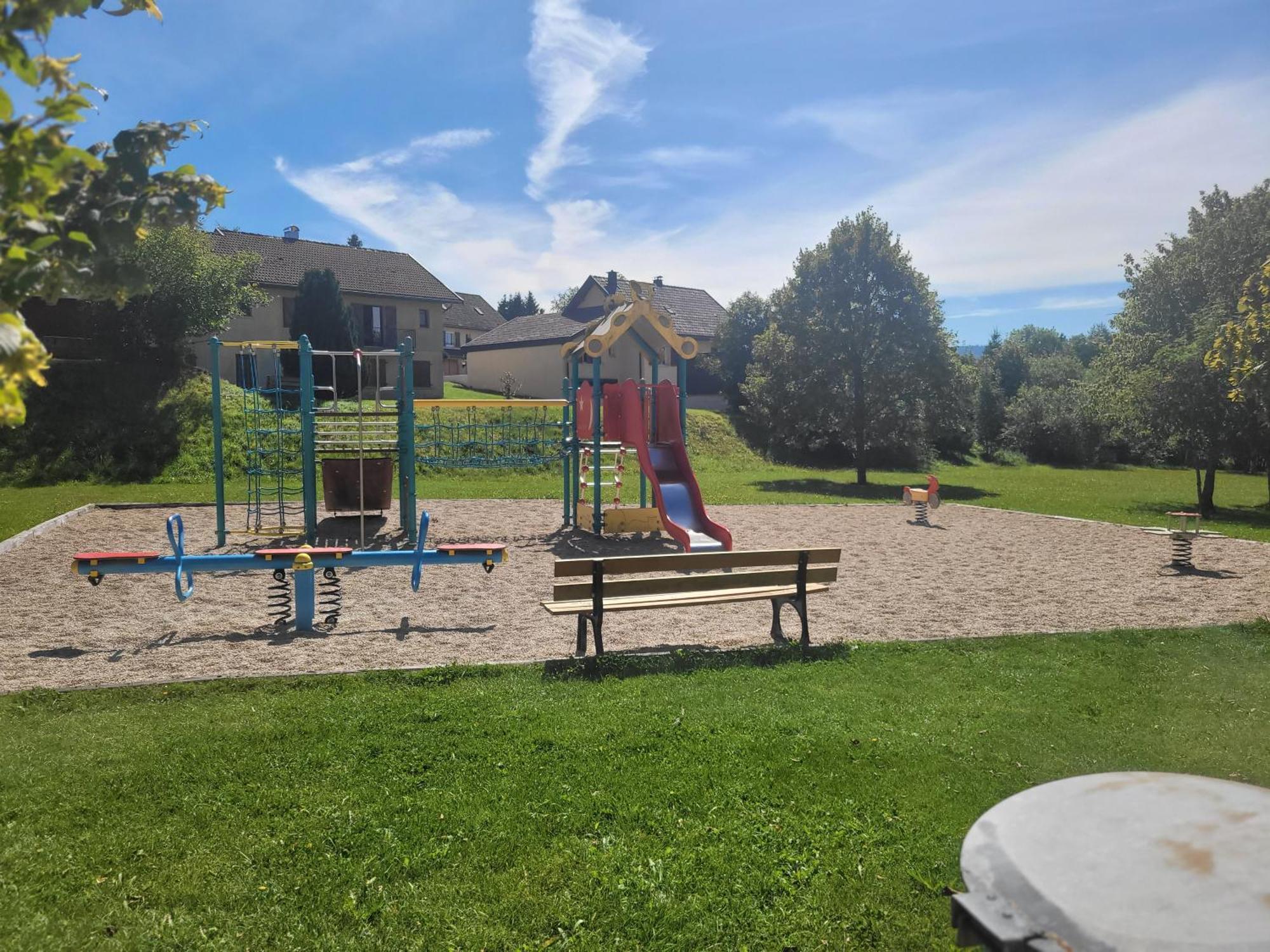 Appartement Le Flocon, Joli Petit Cocon 4 Pers En Rez De Jardin Draps Inclus Les Rousses Kültér fotó